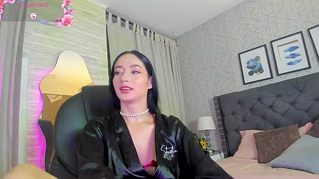 celeste  clark online show from September 16, 2025, 12:17 pm