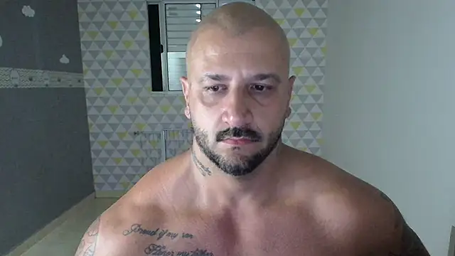 JeanCafa online show from May 9, 2026, 4:05 am