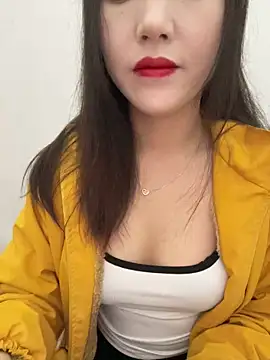 Dieknr online show from December 17, 2025, 2:05 am