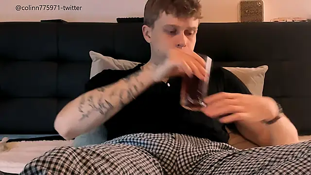 TalkingHead 0  online show from December 22, 2025, 7:19 am