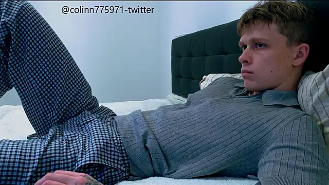 Snapshot of TalkingHead_0_ chatting on December 14, 2025, 9:42 pm TalkingHead 0 online show from December 14, 2025, 9:42 pm