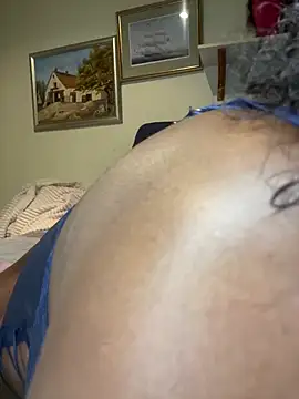 Missparis online show from March 16, 2026, 8:22 pm