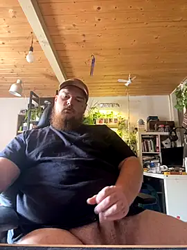 JohnDrippingCum online show from September 12, 2025, 8:58 am