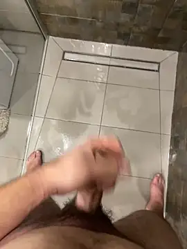 MrZli online show from February 10, 2026, 3:11 pm