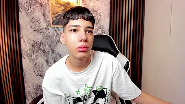 Snapshot of oblivion_deku chatting on September 28, 2025, 1:18 pm oblivion deku online show from September 28, 2025, 1:18 pm