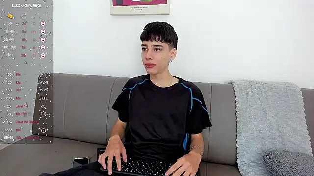 Snapshot of oblivion_deku chatting on January 9, 2026, 1:51 pm oblivion deku online show from January 9, 2026, 1:51 pm