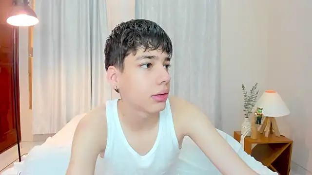 Snapshot of oblivion_deku chatting on September 20, 2025, 2:44 pm oblivion deku online show from September 20, 2025, 2:44 pm