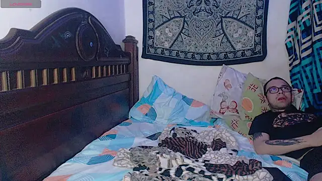 MysticNight  online show from October 4, 2025, 4:03 am