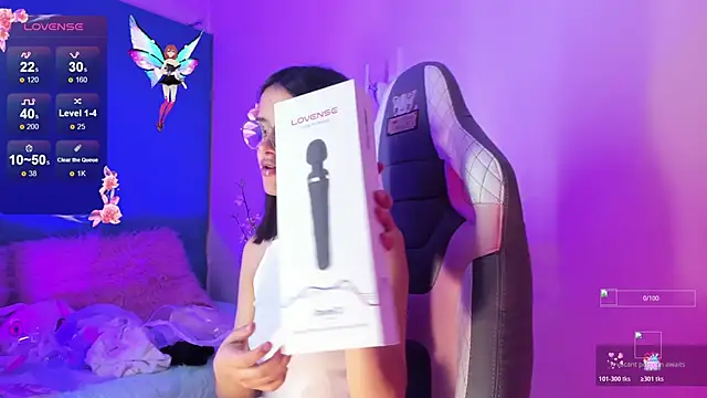 Lana Dreams  online show from November 21, 2025, 10:42 pm