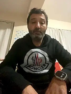 Snapshot of abs1088 chatting on November 7, 2025, 8:35 pm abs1088 online show from November 7, 2025, 8:35 pm