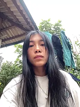 Snapshot of EmLy02 chatting on October 30, 2025, 9:51 am EmLy02 online show from October 30, 2025, 9:51 am