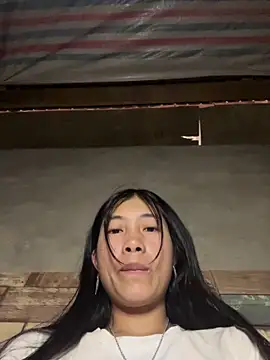 Snapshot of EmLy02 chatting on December 18, 2025, 3:55 am EmLy02 online show from December 18, 2025, 3:55 am