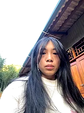 Snapshot of EmLy02 chatting on November 28, 2025, 12:11 am EmLy02 online show from November 28, 2025, 12:11 am