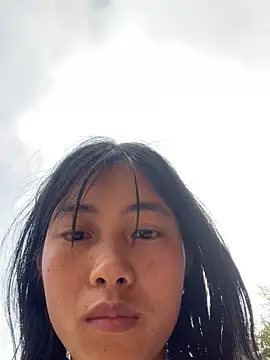 Snapshot of EmLy02 chatting on February 15, 2026, 8:57 am EmLy02 online show from February 15, 2026, 8:57 am