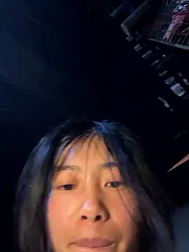 Snapshot of EmLy02 chatting on January 9, 2026, 12:39 am EmLy02 online show from January 9, 2026, 12:39 am