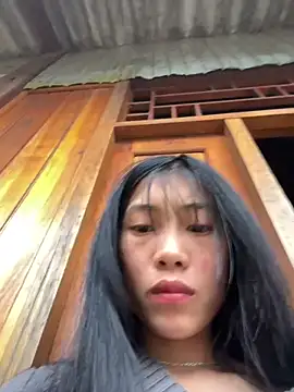 Snapshot of EmLy02 chatting on February 19, 2026, 1:57 am EmLy02 online show from February 19, 2026, 1:57 am