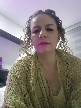 Snapshot of Nina_vallon chatting on June 11, 2026, 10:34 am Nina vallon online show from June 11, 2026, 10:34 am