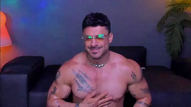 dennis cox1 online show from November 11, 2025, 12:44 pm