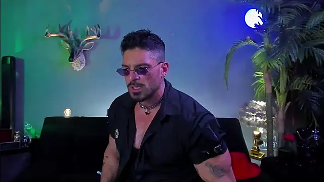 dennis cox1 online show from April 19, 2026, 6:14 am