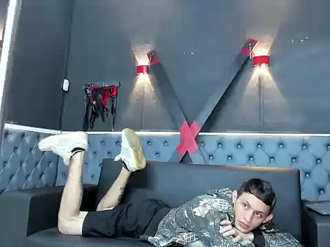 Asmodeo 24 online show from November 10, 2025, 12:10 pm