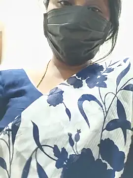 Snapshot of chaitara-reddy chatting on June 15, 2026, 10:37 am chaitara-reddy online show from June 15, 2026, 10:37 am
