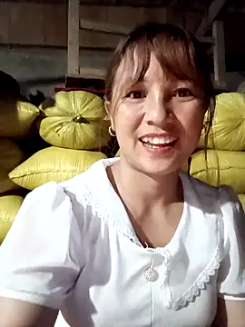 Mini3333 online show from April 19, 2026, 10:49 am