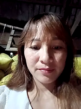 Mini3333 online show from April 18, 2026, 11:56 am