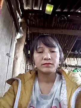 Snapshot of Mini3333 chatting on November 22, 2025, 12:43 am Mini3333 online show from November 22, 2025, 12:43 am