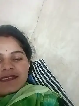 Snapshot of JULEE-740 chatting on October 13, 2025, 11:56 am JULEE-740 online show from October 13, 2025, 11:56 am