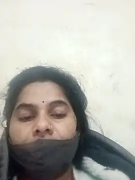 Snapshot of JULEE-740 chatting on November 16, 2025, 6:01 pm JULEE-740 online show from November 16, 2025, 6:01 pm