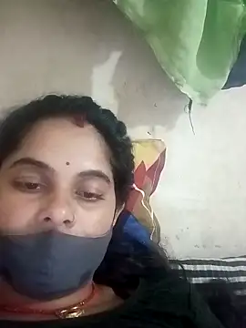 Snapshot of JULEE-740 chatting on October 15, 2025, 6:54 am JULEE-740 online show from October 15, 2025, 6:54 am