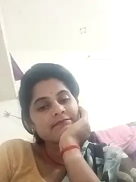 Snapshot of JULEE-740 chatting on October 14, 2025, 3:34 pm JULEE-740 online show from October 14, 2025, 3:34 pm