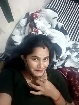 Snapshot of JULEE-740 chatting on October 24, 2025, 12:15 pm JULEE-740 online show from October 24, 2025, 12:15 pm