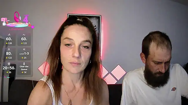 XBellaXundXUweX online show from September 13, 2025, 7:58 pm