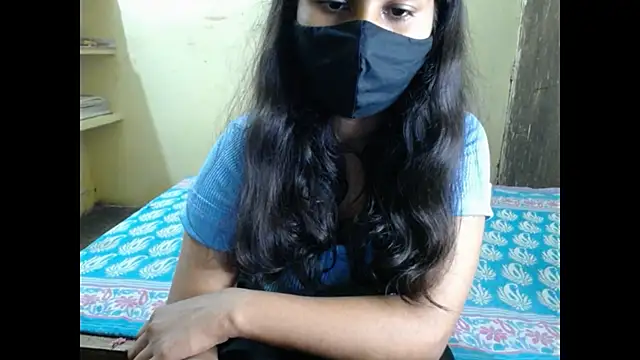 Snapshot of Vanya_7 chatting on October 29, 2025, 5:23 pm Vanya 7 online show from October 29, 2025, 5:23 pm