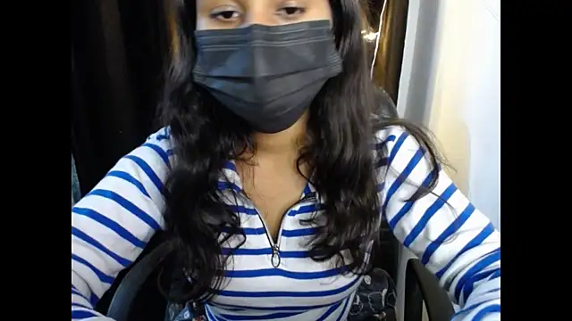 Snapshot of Vanya_7 chatting on November 3, 2025, 7:57 am Vanya 7 online show from November 3, 2025, 7:57 am