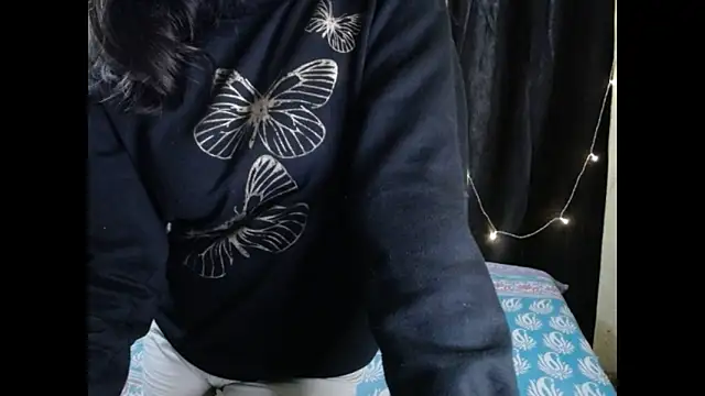 Snapshot of Vanya_7 chatting on December 5, 2025, 10:03 am Vanya 7 online show from December 5, 2025, 10:03 am