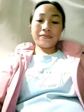 lucybaby00 online show from February 23, 2026, 2:06 pm