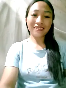 lucybaby00 online show from March 27, 2026, 2:40 pm