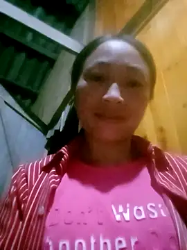 lucybaby00 online show from November 28, 2025, 10:48 am