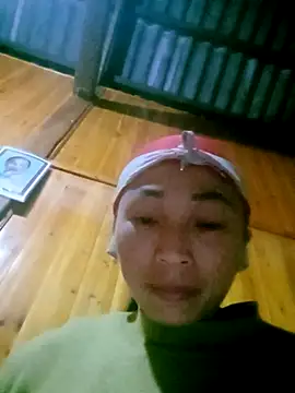 lucybaby00 online show from December 2, 2025, 10:50 am