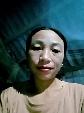 lucybaby00 online show from October 3, 2025, 6:53 pm