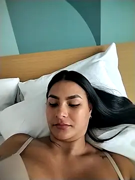 gabysanta  online show from April 17, 2026, 3:37 pm