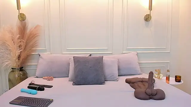 gabysanta  online show from March 27, 2026, 2:29 pm