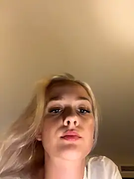 Snapshot of DaryaDoll chatting on September 21, 2025, 7:24 am DaryaDoll online show from September 21, 2025, 7:24 am