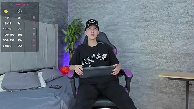 ArthurCox online show from November 1, 2025, 5:29 pm