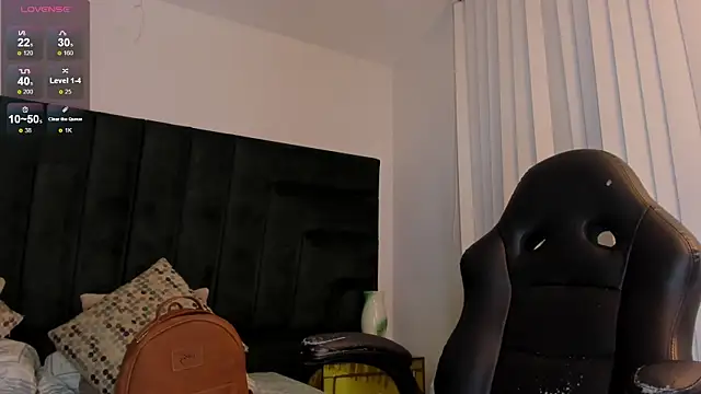 SaraWagner  online show from December 23, 2025, 12:11 am