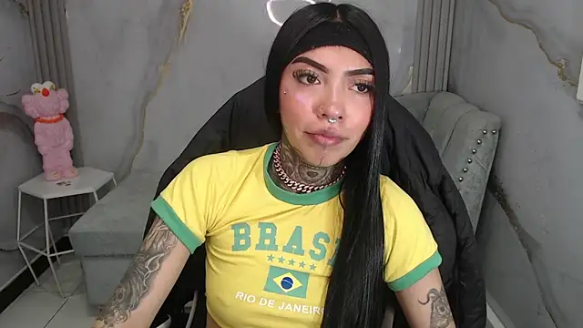 Snapshot of Ashley_Blum_v chatting on December 15, 2025, 8:25 pm Ashley Blum v online show from December 15, 2025, 8:25 pm