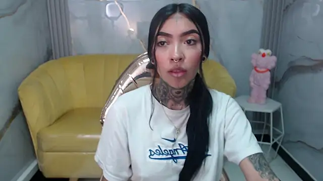 Snapshot of Ashley_Blum_v chatting on September 10, 2025, 7:35 pm Ashley Blum v online show from September 10, 2025, 7:35 pm