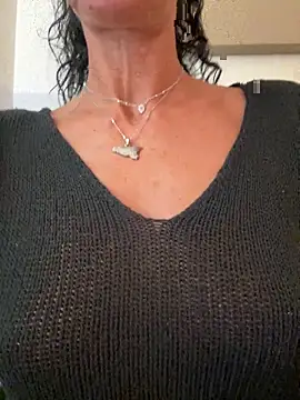 eddivad6974 online show from September 14, 2025, 6:52 pm